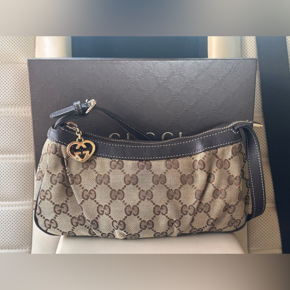 Gucci Logo Shoulder Bag/Pochette
